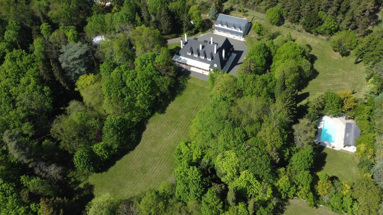 Manoir Et Appartements Avec Piscine Au Domaine De Bize Mirepoix Mirepoix (Ariege) Exterior foto