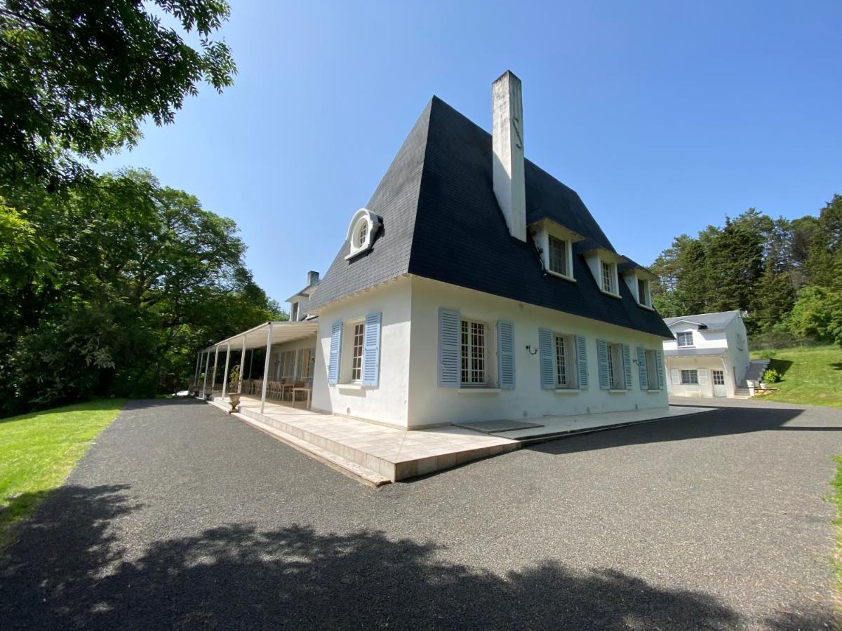 Manoir Et Appartements Avec Piscine Au Domaine De Bize Mirepoix Mirepoix (Ariege) Exterior foto